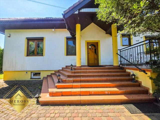 Polecam przestronny dom 211 m² z ogrodem w Kiedrzynie