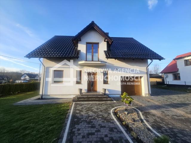 Polecam przestronny dom 241 m² w Prokowie z garażem i 5 pokojami