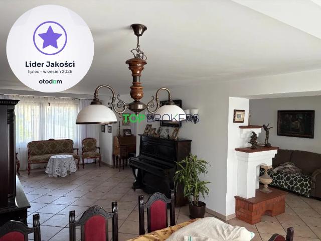 Polecam przestronny dom 245 m² z 8 pokojami w Ursus Czechowice