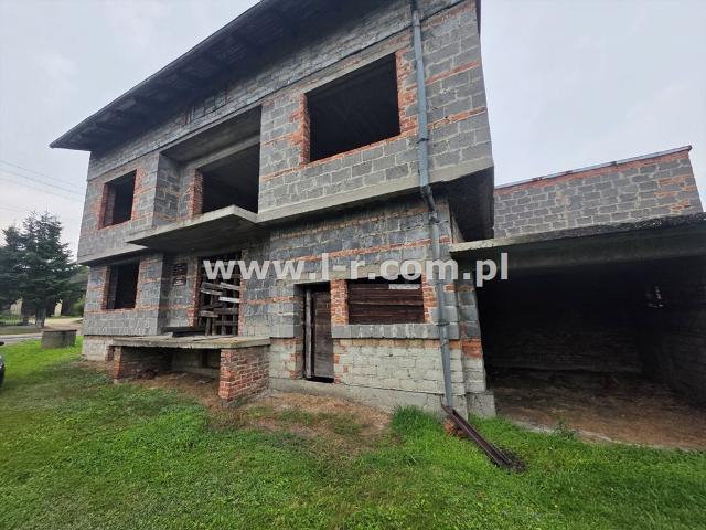 Polecam przestronny dom do wykończenia 219 m² w Lubomi