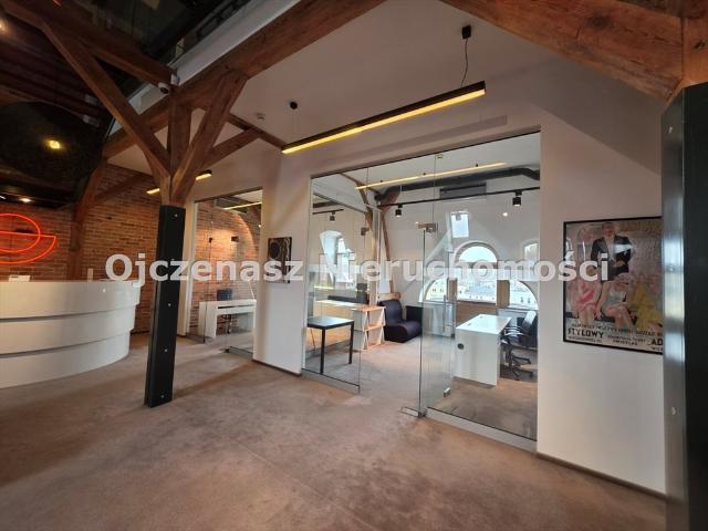 Polecam przestronny lokal biurowy 249 m² na Starym Rynku w Bydgoszczy