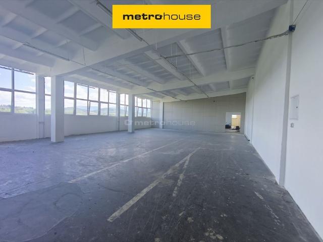 Polecam przestronne hale magazynowe 200 1000 m² w Jeleniej Górze
