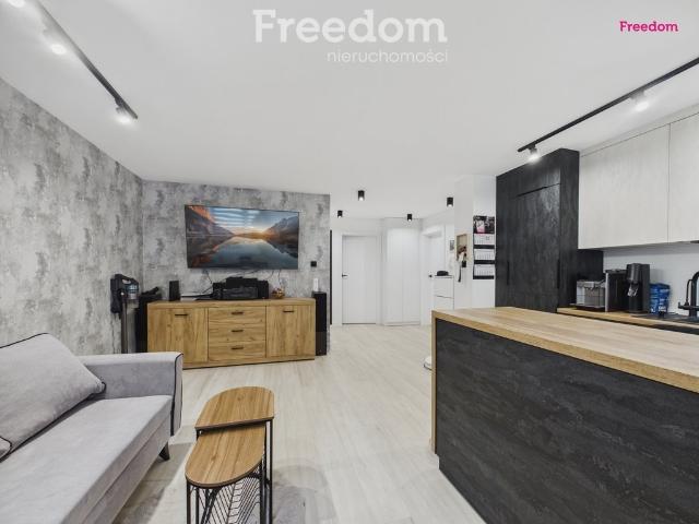 Polecam przestronne 3 pokojowe mieszkanie 58,9 m² w Radomiu