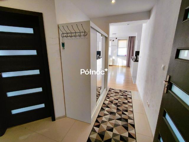 Polecam przestronne 3 pokojowe mieszkanie 67,5 m² z balkonem w centrum Bolesławca