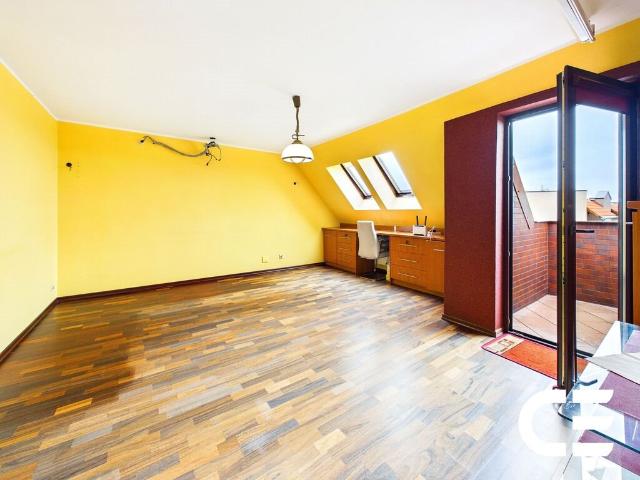 Polecam przestronne 3 pokojowe mieszkanie 64,2 m² z dużą piwnicą