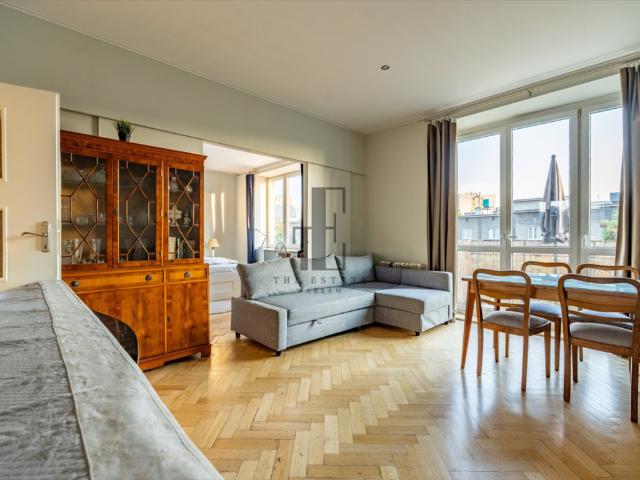 Przestronne 3 pokojowe mieszkanie z balkonem 85 m² w kamienicy