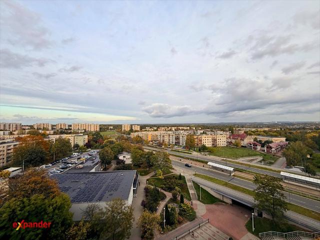 Polecam przestronne 60,7 m² z dużym balkonem w Częstochowie