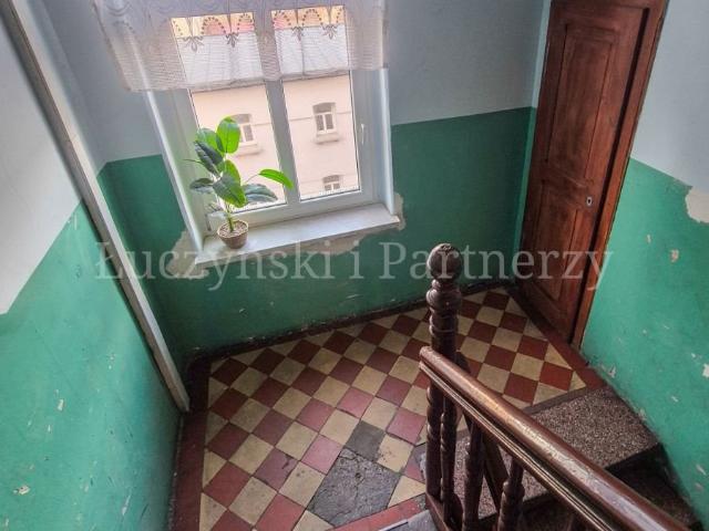 Polecam przestronne 84,2 m² mieszkanie 3 pokojowe w Jeleniej Górze