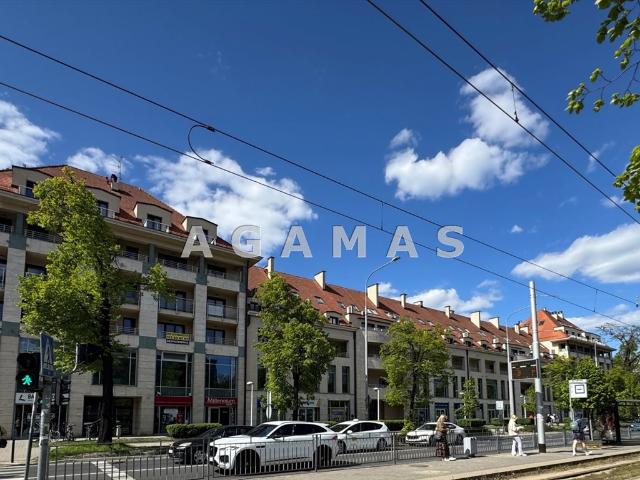 Polecam przestronne 89 m² dwupoziomowe mieszkanie w centrum Krzyków