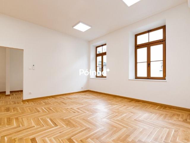 Polecam stylowe 74 m² apartament na Krakowskim Przedmieściu