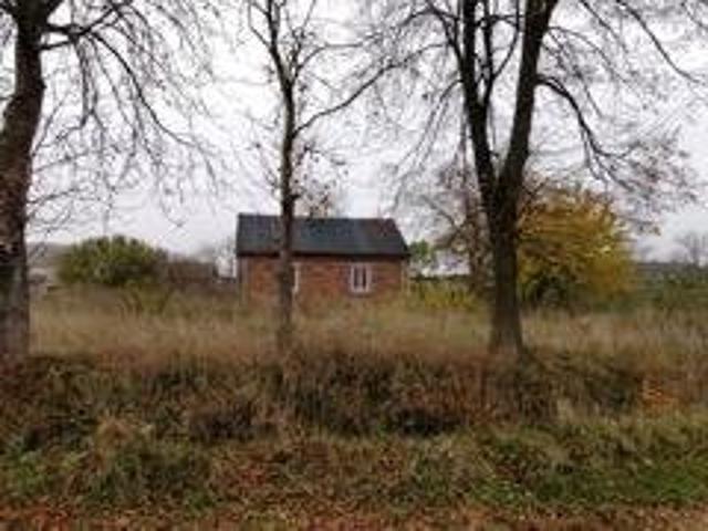 Polecam siedlisko 81 m² z trzema budynkami na 5591 m² działki
