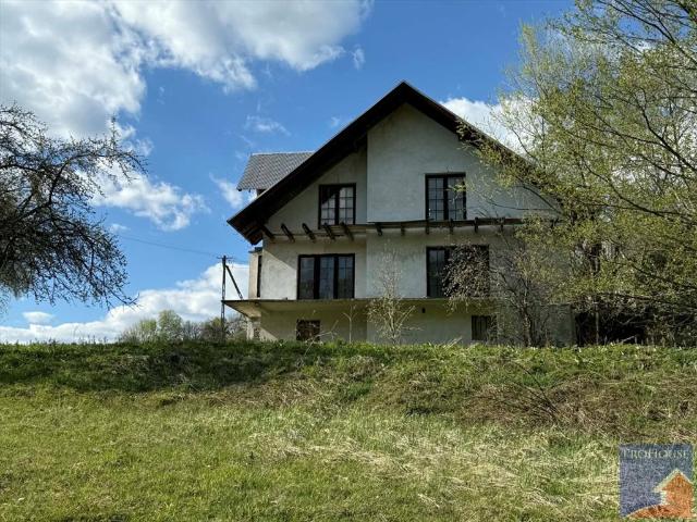 Polecam unikalną posiadłość 220 m² z dwoma domami w Kisielówce