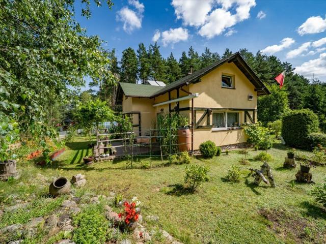 Polecam urokliwy dom 86 m² w Nowym Wiecu z piękną działką 1125 m²