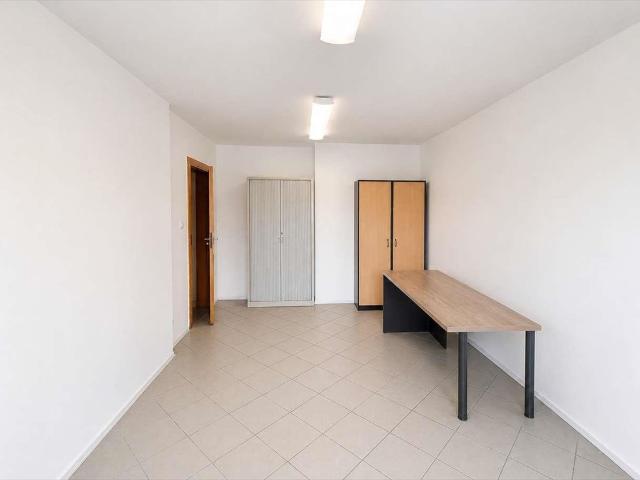Polecam 119 m² biuro w Mosinie z monitoringiem i parkingiem
