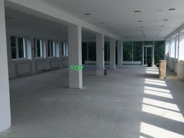 Polecam 1200 m² biura na Ursynowie z windą i klimatyzacją