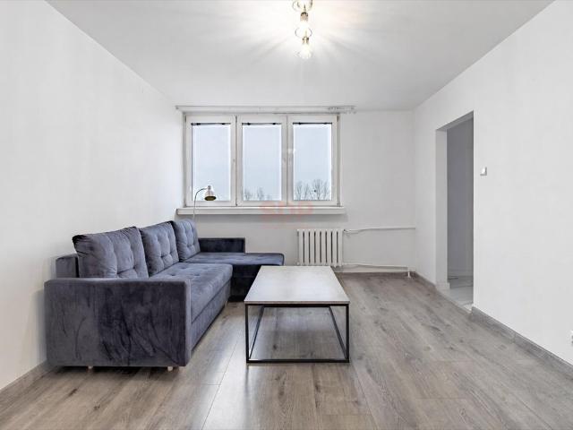 Polecam 27,1 m² mieszkanie po remoncie z panoramicznym widokiem