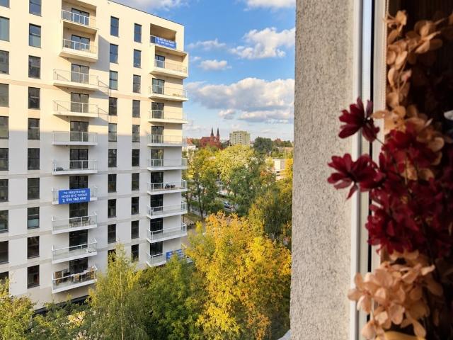 Polecam 2 pokojowe mieszkanie 42 m² z osobną kuchnią w centrum Wrocławia!
