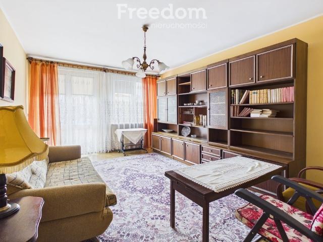 Polecam 2 pokojowe mieszkanie 46 m² z balkonem w Brzegu