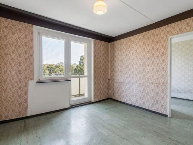 Polecam 2 pokojowe mieszkanie 33,7 m² z dużym balkonem w Rudzie Śląskiej