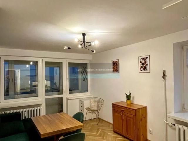 Polecam 2 pokojowe mieszkanie 36 m² z widokiem na Warszawę