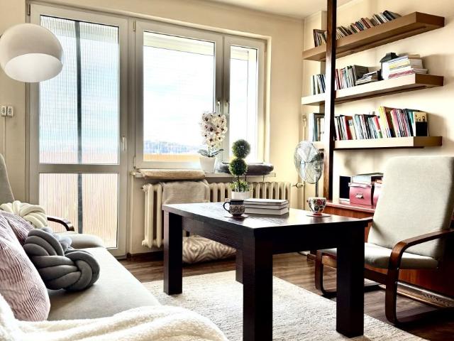 Polecam 39 m² po remoncie z balkonem i widokiem na Karkonosze