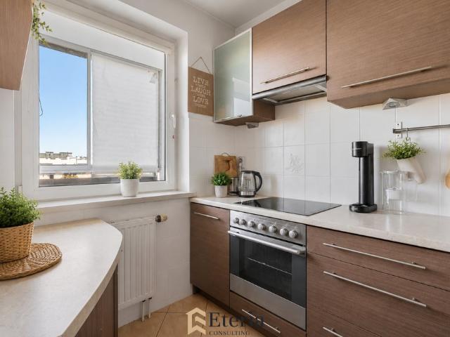 Polecam 31,4 m² z balkonem, osobną kuchnią i widokiem