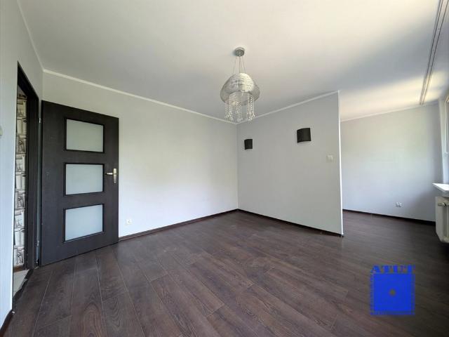 Polecam 45 m² mieszkanie na Sikorniku z balkonem i umeblowaniem