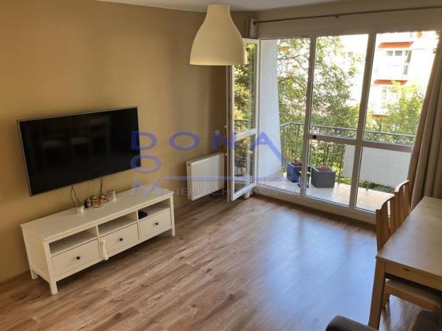 Polecam 42 m² rozkładowe mieszkanie z balkonem i komórką