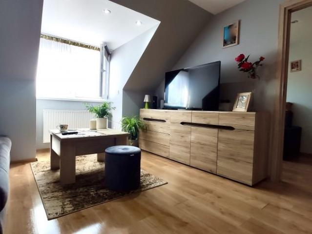 Polecam 4 pokojowe mieszkanie 78 m² w Kamieniu Pomorskim