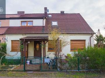 Przestronne 83 m² z ogródkiem i pomieszczeniami gospodarczymi