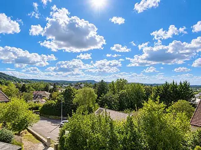 Poligny 39800 Achat / Vente maison 8 pièces t8 au dernier étage jardin