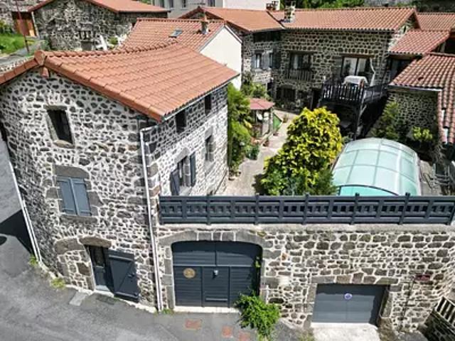 Polignac 43000 Achat / Vente maison 10 pièces t10 piscine terrasse