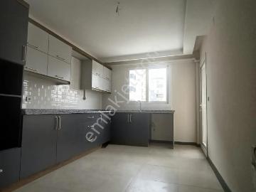 Polis Okulu Ve Göç İdaresi Yakını, K.mutfak, E.banyo D.gazlı 3+1