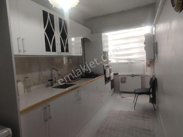 Polis Okulu Civarinda Satılık Geniş 2+1