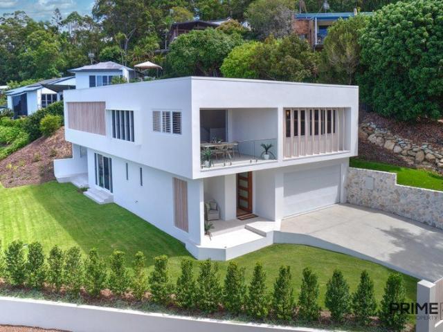 Polished, and Perfectly Positioned on Plantation