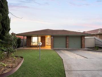 Polished Family Living on a Quiet Enfield Court