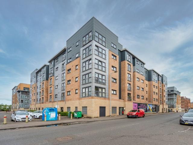 Pollokshaws Road, Flat 2 1, Pollokshields, Glasgow G41, 2 bed flat to rent, £1,295 pcm | PrimeLocation