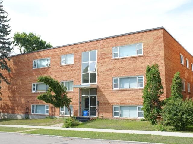 Polo Park Apartments