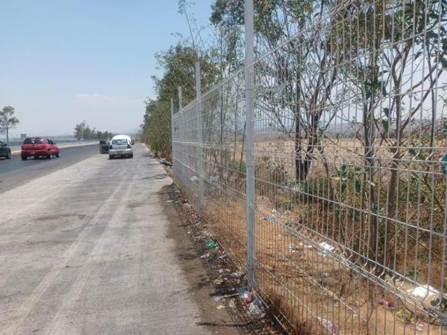 Polotitlan, Edomex. Venta de 8 has sobre carretera Federal 55, con mina de arena
