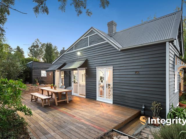 Popular airbnb in fantastic location