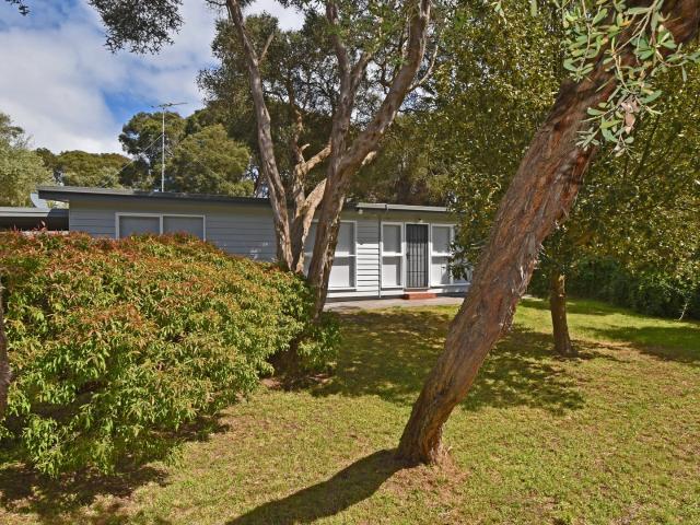 Popular Back Beach Location 12 months, Fully furnished or Unfurnished