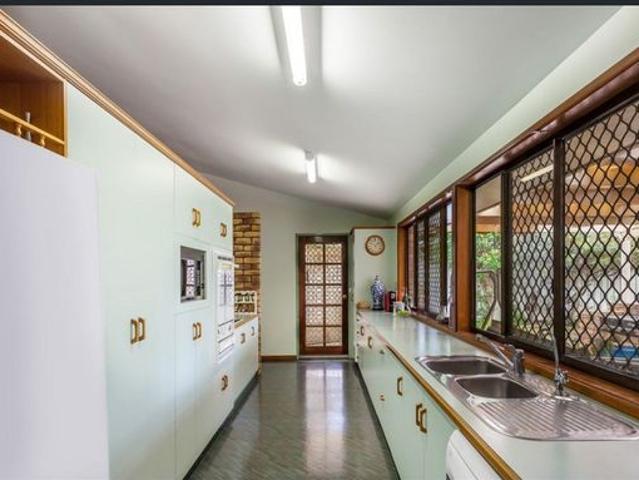POPULAR CENTENARY HEIGHTS LOCATION