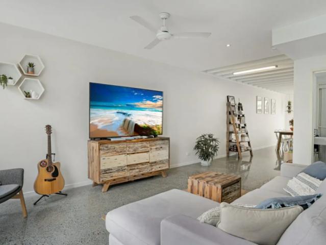 Popular South Bay Drive