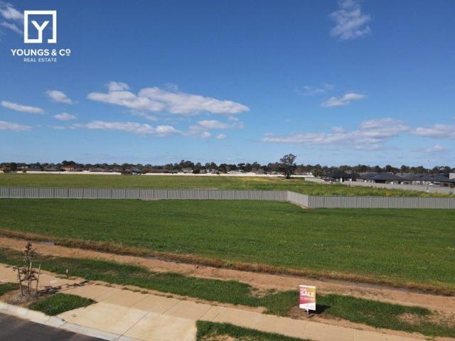 Popular Westwood Rise Mooroopna Large 1,027m2 Block