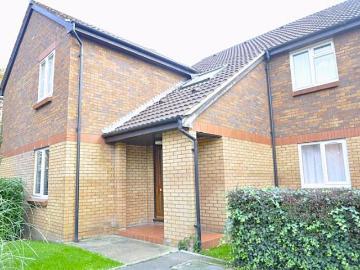 Pope Close, London SW19, 1 bed flat to rent, £1,600 pcm | PrimeLocation