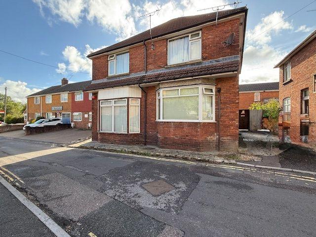 Popes Lane, Totton, Southampton SO40, 1 bed flat to rent, £795 pcm | PrimeLocation