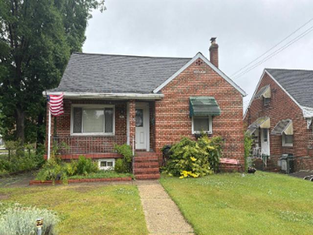 Poplar Ave
