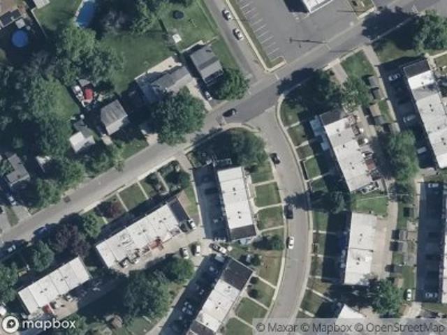 Poplar Ave