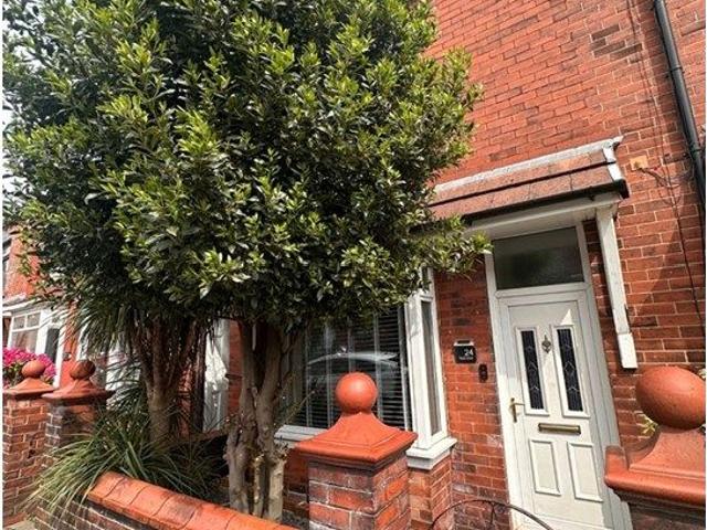 Poplar Avenue, Bolton BL1, 2 bed terraced house to rent, £1,200 pcm | PrimeLocation