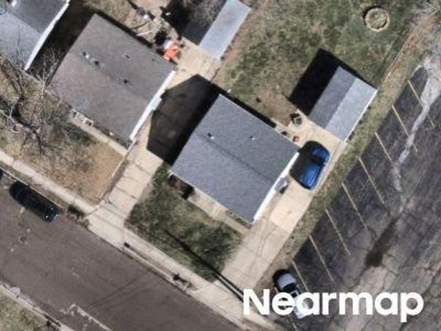 Poplar St